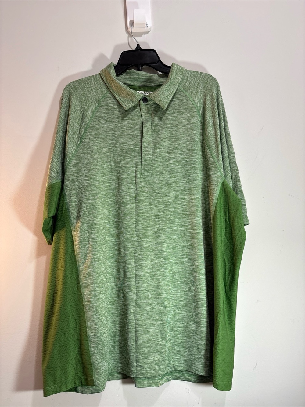 Duluth Trading Men's Green Performance Polo Shirt. 1338